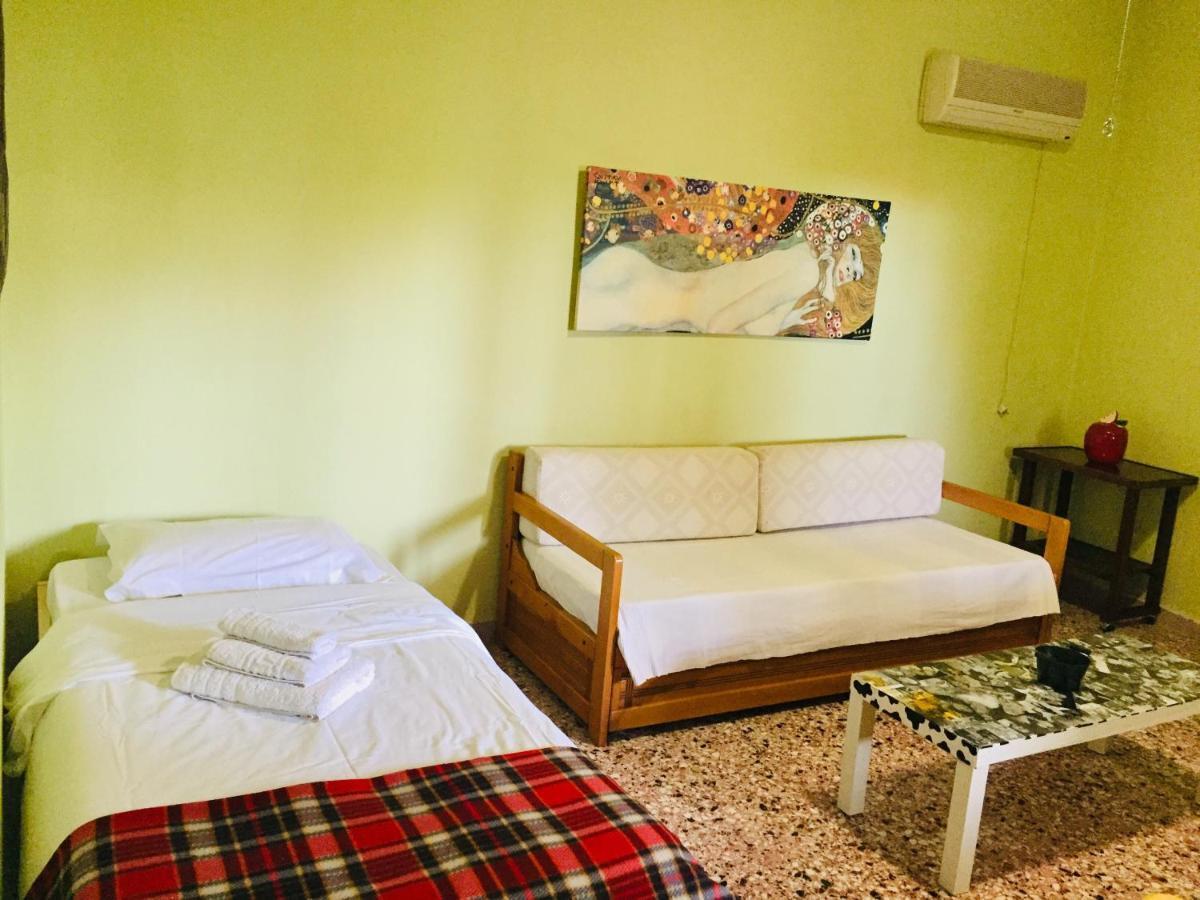 Rose'S Place Artemida  Ngoại thất bức ảnh